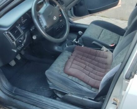 Опель Вектра 1998 у Чернівцях на Automoto.ua Сірий Опель Вектра, об'ємом двигуна 1.6 л та пробігом 257 тис. км за 1781 $, фото 7 на Automoto.ua
