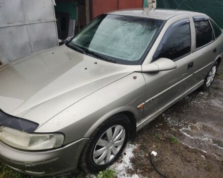 Серый Опель Вектра, объемом двигателя 1.8 л и пробегом 300 тыс. км за 1900 $, фото 1 на Automoto.ua