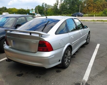 Серый Опель Вектра, объемом двигателя 2 л и пробегом 260 тыс. км за 2600 $, фото 1 на Automoto.ua