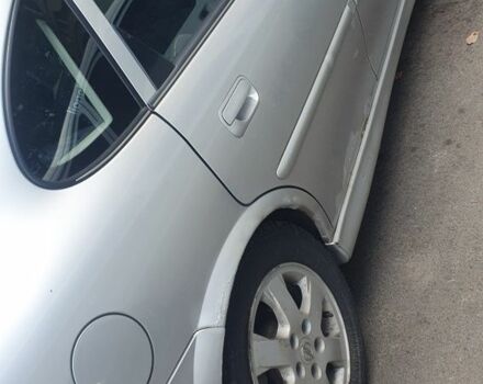 Сірий Опель Вектра, об'ємом двигуна 2 л та пробігом 300 тис. км за 700 $, фото 2 на Automoto.ua