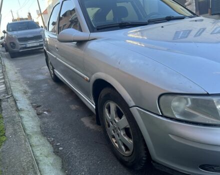 Сірий Опель Вектра, об'ємом двигуна 1.6 л та пробігом 260 тис. км за 2400 $, фото 5 на Automoto.ua