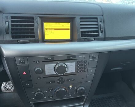 Сірий Опель Вектра, об'ємом двигуна 2.2 л та пробігом 330 тис. км за 3350 $, фото 4 на Automoto.ua