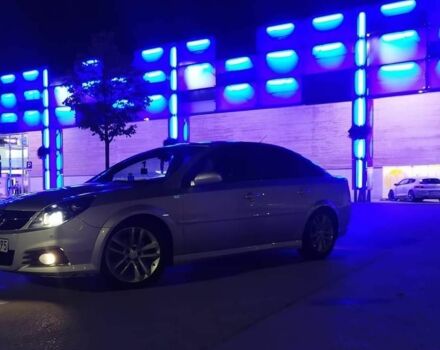 Сірий Опель Вектра, об'ємом двигуна 2.2 л та пробігом 200 тис. км за 5500 $, фото 1 на Automoto.ua