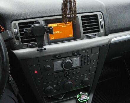 Сірий Опель Вектра, об'ємом двигуна 2 л та пробігом 223 тис. км за 5500 $, фото 2 на Automoto.ua