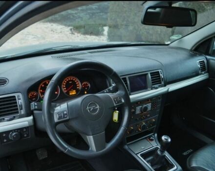 Серый Опель Вектра, объемом двигателя 0 л и пробегом 258 тыс. км за 1600 $, фото 8 на Automoto.ua