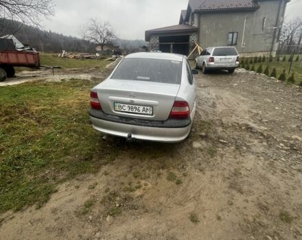 Серый Опель Вектра, объемом двигателя 1.8 л и пробегом 300 тыс. км за 814 $, фото 4 на Automoto.ua