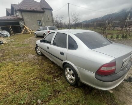 Серый Опель Вектра, объемом двигателя 1.8 л и пробегом 300 тыс. км за 814 $, фото 3 на Automoto.ua