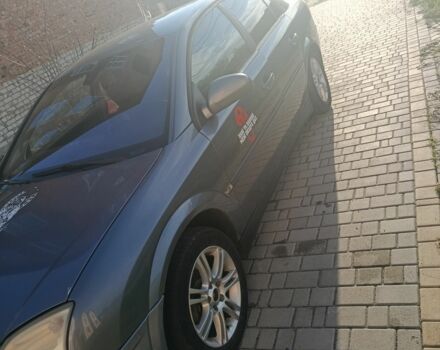 Сірий Опель Вектра, об'ємом двигуна 2 л та пробігом 320 тис. км за 1400 $, фото 1 на Automoto.ua