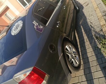 Сірий Опель Вектра, об'ємом двигуна 2 л та пробігом 320 тис. км за 1400 $, фото 4 на Automoto.ua