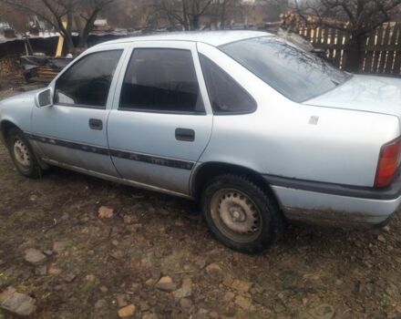 Серый Опель Вектра, объемом двигателя 0 л и пробегом 815 тыс. км за 550 $, фото 1 на Automoto.ua