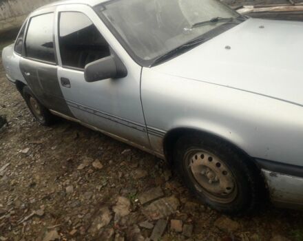 Серый Опель Вектра, объемом двигателя 0 л и пробегом 815 тыс. км за 550 $, фото 3 на Automoto.ua