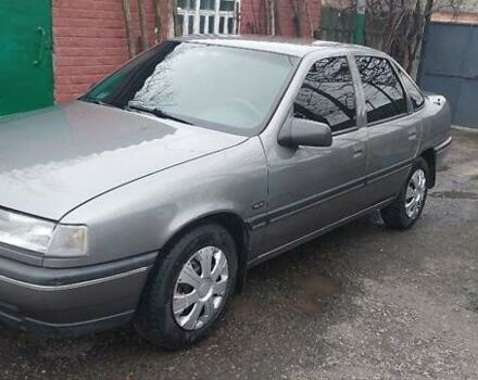 Серый Опель Вектра, объемом двигателя 2 л и пробегом 400 тыс. км за 2200 $, фото 3 на Automoto.ua