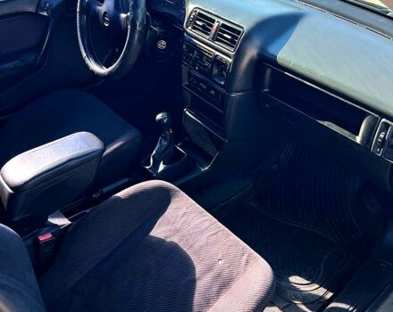 Сірий Опель Вектра, об'ємом двигуна 1.6 л та пробігом 392 тис. км за 1299 $, фото 7 на Automoto.ua