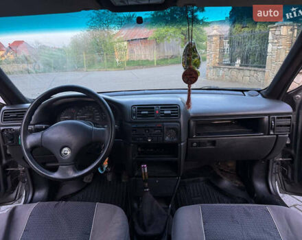 Серый Опель Вектра, объемом двигателя 1.8 л и пробегом 250 тыс. км за 1250 $, фото 7 на Automoto.ua