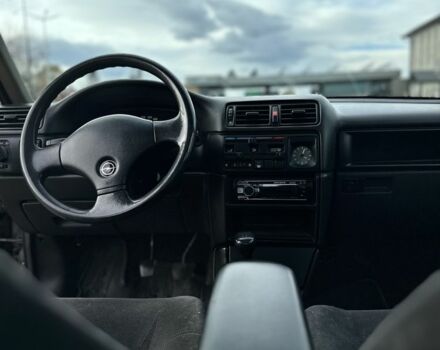 Опель Вектра 1989 у Чернівцях на Automoto.ua Сірий Опель Вектра, об'ємом двигуна 1.6 л та пробігом 260 тис. км за 1350 $, фото 5 на Automoto.ua