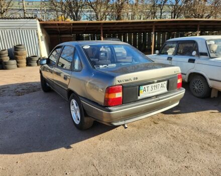 Серый Опель Вектра, объемом двигателя 2 л и пробегом 411 тыс. км за 900 $, фото 1 на Automoto.ua