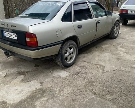 Сірий Опель Вектра, об'ємом двигуна 2 л та пробігом 450 тис. км за 1046 $, фото 6 на Automoto.ua