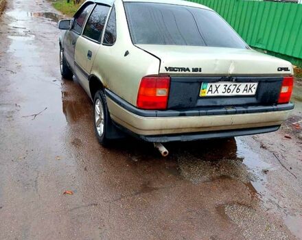 Серый Опель Вектра, объемом двигателя 1.6 л и пробегом 222 тыс. км за 850 $, фото 2 на Automoto.ua