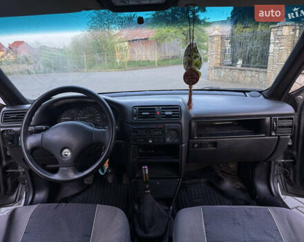 Серый Опель Вектра, объемом двигателя 1.8 л и пробегом 400 тыс. км за 1700 $, фото 5 на Automoto.ua