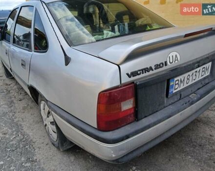 Серый Опель Вектра, объемом двигателя 1.8 л и пробегом 265 тыс. км за 1000 $, фото 3 на Automoto.ua