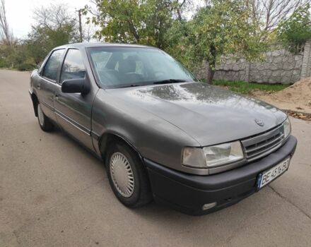 Опель Вектра 1989 в Николаеве на Automoto.ua Серый Опель Вектра, объемом двигателя 1.6 л и пробегом 300 тыс. км за 1300 $, фото 4 на Automoto.ua