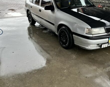 Серый Опель Вектра, объемом двигателя 2 л и пробегом 300 тыс. км за 850 $, фото 1 на Automoto.ua