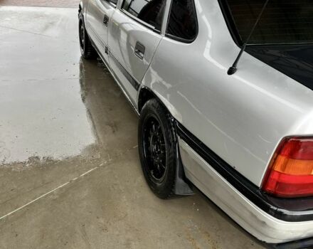 Серый Опель Вектра, объемом двигателя 2 л и пробегом 300 тыс. км за 850 $, фото 4 на Automoto.ua