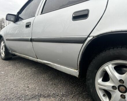 Сірий Опель Вектра, об'ємом двигуна 2 л та пробігом 280 тис. км за 1550 $, фото 6 на Automoto.ua