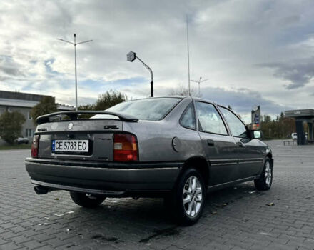 Опель Вектра 1989 у Чернівцях на Automoto.ua Сірий Опель Вектра, об'ємом двигуна 1.6 л та пробігом 265 тис. км за 1350 $, фото 3 на Automoto.ua