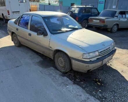 Серый Опель Вектра, объемом двигателя 1.6 л и пробегом 340 тыс. км за 600 $, фото 2 на Automoto.ua