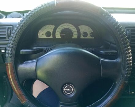 Серый Опель Вектра, объемом двигателя 1.6 л и пробегом 500 тыс. км за 900 $, фото 3 на Automoto.ua