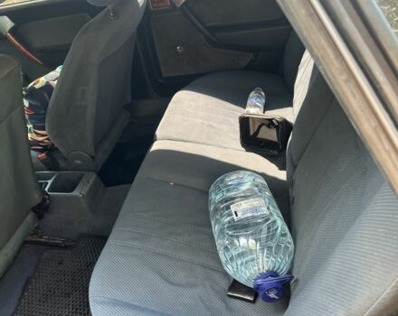Сірий Опель Вектра, об'ємом двигуна 2 л та пробігом 100 тис. км за 2200 $, фото 4 на Automoto.ua