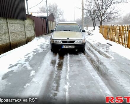 Сірий Опель Вектра, об'ємом двигуна 2 л та пробігом 1 тис. км за 1250 $, фото 1 на Automoto.ua