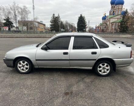 Сірий Опель Вектра, об'ємом двигуна 2 л та пробігом 280 тис. км за 1550 $, фото 4 на Automoto.ua