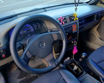 Серый Опель Вектра, объемом двигателя 2 л и пробегом 0 тыс. км за 1700 $, фото 11 на Automoto.ua