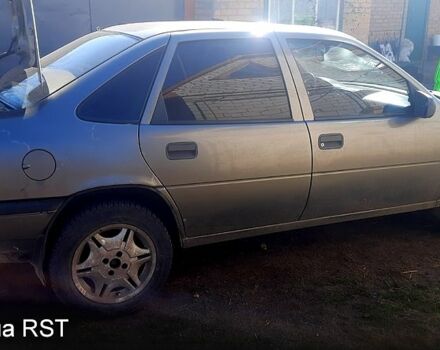 Серый Опель Вектра, объемом двигателя 1.6 л и пробегом 0 тыс. км за 1200 $, фото 3 на Automoto.ua