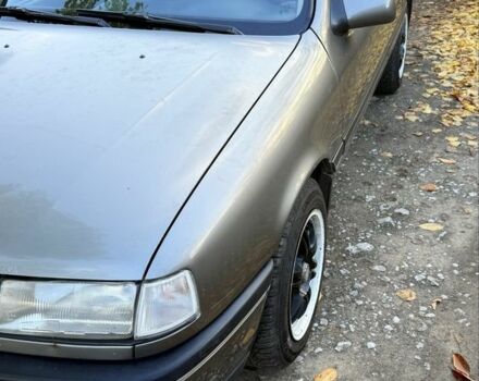 Серый Опель Вектра, объемом двигателя 1.6 л и пробегом 420 тыс. км за 1200 $, фото 2 на Automoto.ua