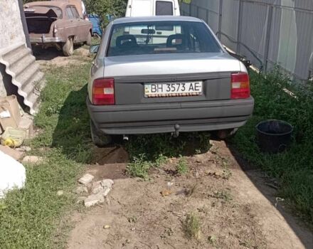 Серый Опель Вектра, объемом двигателя 2 л и пробегом 400 тыс. км за 750 $, фото 2 на Automoto.ua