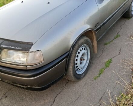 Сірий Опель Вектра, об'ємом двигуна 1.6 л та пробігом 300 тис. км за 1250 $, фото 2 на Automoto.ua