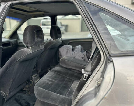 Опель Вектра 1989 у Чернівцях на Automoto.ua Сірий Опель Вектра, об'ємом двигуна 1.6 л та пробігом 265 тис. км за 1350 $, фото 8 на Automoto.ua