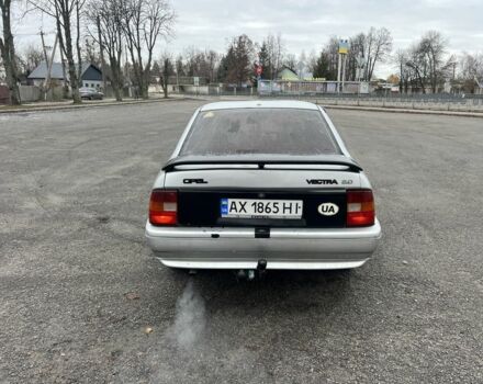 Сірий Опель Вектра, об'ємом двигуна 2 л та пробігом 280 тис. км за 1550 $, фото 5 на Automoto.ua