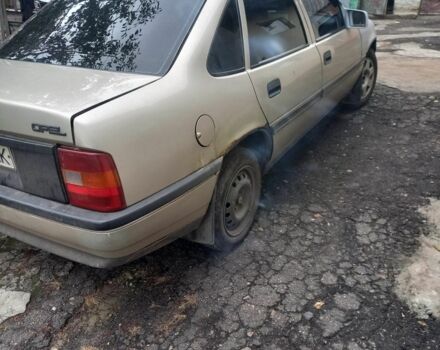 Серый Опель Вектра, объемом двигателя 0 л и пробегом 1 тыс. км за 1000 $, фото 2 на Automoto.ua