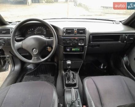 Серый Опель Вектра, объемом двигателя 1.6 л и пробегом 277 тыс. км за 2700 $, фото 9 на Automoto.ua