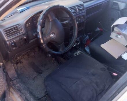 Сірий Опель Вектра, об'ємом двигуна 1.6 л та пробігом 340 тис. км за 700 $, фото 4 на Automoto.ua