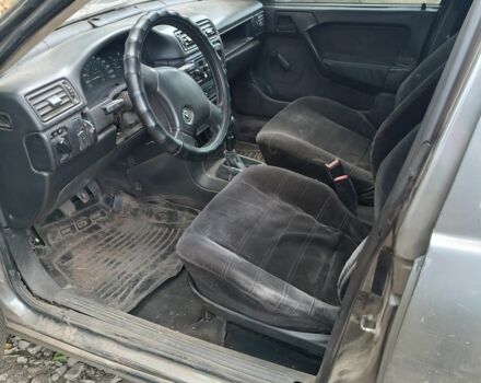 Серый Опель Вектра, объемом двигателя 0 л и пробегом 210 тыс. км за 788 $, фото 4 на Automoto.ua