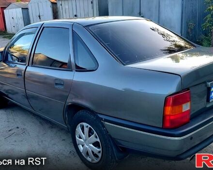 Серый Опель Вектра, объемом двигателя 1.6 л и пробегом 219 тыс. км за 1600 $, фото 1 на Automoto.ua