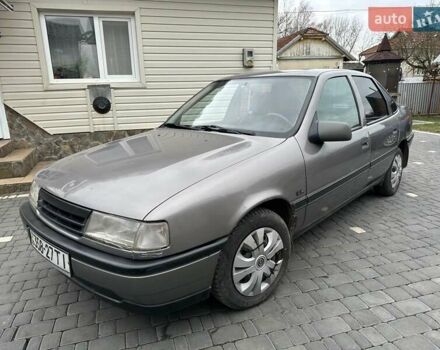 Сірий Опель Вектра, об'ємом двигуна 1.6 л та пробігом 230 тис. км за 1900 $, фото 10 на Automoto.ua