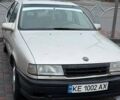 Серый Опель Вектра, объемом двигателя 2 л и пробегом 409 тыс. км за 1500 $, фото 3 на Automoto.ua