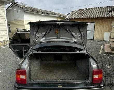 Сірий Опель Вектра, об'ємом двигуна 1.6 л та пробігом 230 тис. км за 1900 $, фото 9 на Automoto.ua