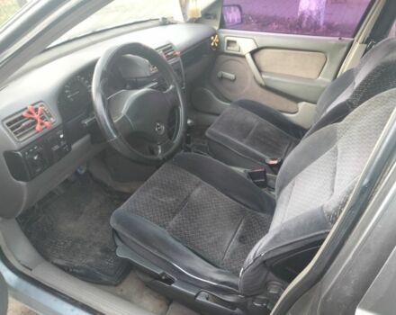 Серый Опель Вектра, объемом двигателя 1.6 л и пробегом 460 тыс. км за 800 $, фото 3 на Automoto.ua